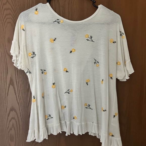 White ruffle top with yellow and green embroidered flowers - Picture 2 of 3